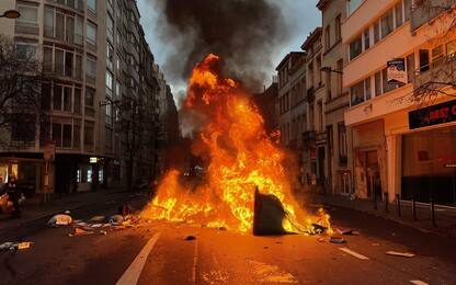 Bruxelles, proteste contro le misure anti-Covid. LE FOTO