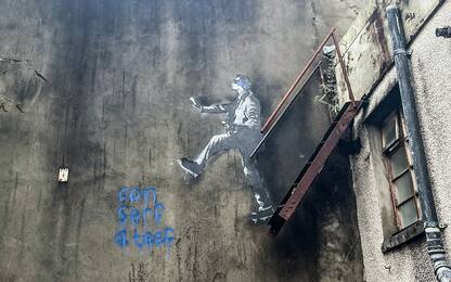 Spunta murales a Swansea in Galles, potrebbe essere di Banksy? FOTO