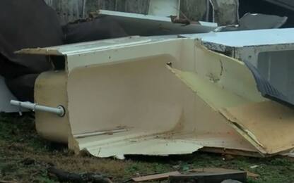 Tornado in Kentucky, bimbi volano via nella vasca: salvi per miracolo