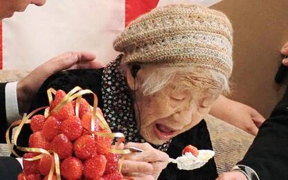 Giappone: Kane Tanaka, la donna più anziana del mondo, compie 119 anni