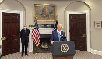 Stephen Breyer , giudice costituzionale nominato nel 1994 da Bill Clinton, ha deciso di fare un passo indietro, andando in pensione e aprendo a Biden la strada per la sua prima nomina alla Corte Suprema