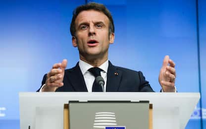 Macron: "Francia sia pronta a guerra di alta intensità"