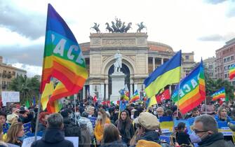 bandiere della pace a Palermo