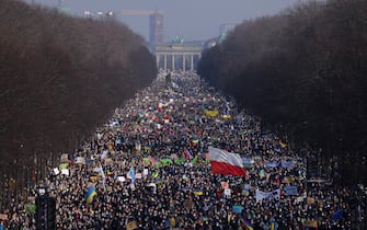 BERLIN, GERMANY - FEBRUARY 27: Tens of thousands of people gather in Tiergarten park to protest against the ongoing war in Ukraine on February 27, 2022 in Berlin, Germany. Battles across Ukraine are raging as Ukraine seeks to defend itself against a large-scale Russian military invasion. (Photo by Sean Gallup/Getty Images)