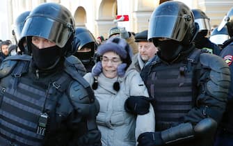 Manifestanti arrestati dalla polizia russa