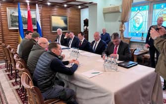 Le delegazioni di Russia e Ucraina