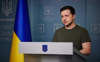 Un post tratto dal profilo Twitter: Defence of Ukraine@DefenceU????????? ?????????? ?????????? ??????????? ?? ???????? ??https://president.gov.ua/news/zvernennya-prezidenta-volodimira-zelenskogo-do-gromadyan-73233Lingua originale: ucraino. Traduzione di Discorso del presidente Volodymyr Zelensky ai cittadini ?? https://president.gov.ua/news/zvernennya-prezidenta-volodimira-zelenskogo-do-gromadyan-73233+++ATTENZIONE LA FOTO NON PUO' ESSERE PUBBLICATA O RIPRODOTTA SENZA L'AUTORIZZAZIONE DELLA FONTE DI ORIGINE CUI SI RINVIA+++