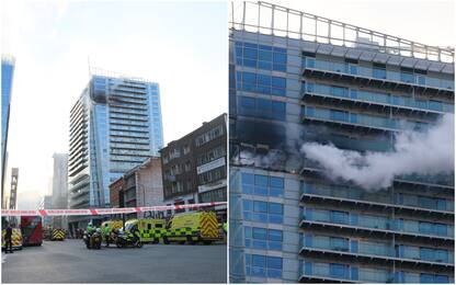 Incendio a Londra, fiamme da un grattacielo di Aldgate. VIDEO