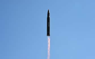 This picture taken and released on July 4, 2017 by North Korea's official Korean Central News Agency (KCNA) shows the test-fire of the intercontinental ballistic missile Hwasong-14 at an undisclosed location.
North Korea declared on July 4 it had successfully tested its first intercontinental ballistic missile -- a watershed moment in its push to develop a nuclear weapon capable of hitting the mainland United States. / AFP PHOTO / KCNA VIA KNS / STR / South Korea OUT / REPUBLIC OF KOREA OUT   ---EDITORS NOTE--- RESTRICTED TO EDITORIAL USE - MANDATORY CREDIT "AFP PHOTO/KCNA VIA KNS" - NO MARKETING NO ADVERTISING CAMPAIGNS - DISTRIBUTED AS A SERVICE TO CLIENTS
THIS PICTURE WAS MADE AVAILABLE BY A THIRD PARTY. AFP CAN NOT INDEPENDENTLY VERIFY THE AUTHENTICITY, LOCATION, DATE AND CONTENT OF THIS IMAGE. THIS PHOTO IS DISTRIBUTED EXACTLY AS RECEIVED BY AFP. 
 /         (Photo credit should read STR/AFP via Getty Images)