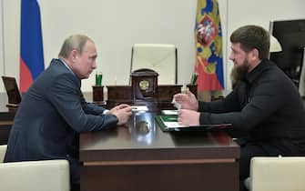 epa07807984 Russian President Vladimir Putin (L) meets with head of the Chechen Republic Ramzan Kadyrov (R) at the Novo-Ogaryovo state residence outside Moscow, Russia, 31 August 2019.  EPA/ALEKSEY NIKOLSKYI/SPUTNIK/KREMLIN POOL MANDATORY CREDIT