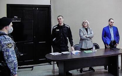 Russia, Navalny condannato a 9 anni per “frode su larga scala”