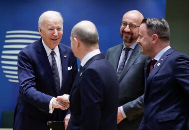 Guerra Ucraina, Biden: “La Nato risponderà all’uso di armi chimiche"