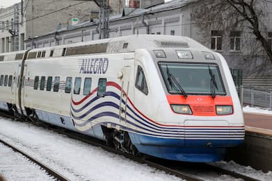 Guerra Russia-Ucraina, stop a treno Helsinki-San Pietroburgo