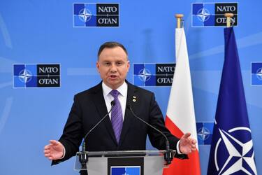 epa09846890 Polish President Andrzej Duda gives a press conference at the end of an extraordinary NATO Summit at the Alliance headquarters in Brussels, Belgium, 24 March 2022.  EPA/Radek Pietruszka POLAND OUT