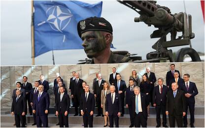 Guerra Ucraina, Biden: “Articolo 5 Nato è sacro”. Cosa prevede