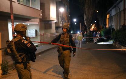 Israele, sparatoria a Bnei Brak: almeno 5 morti