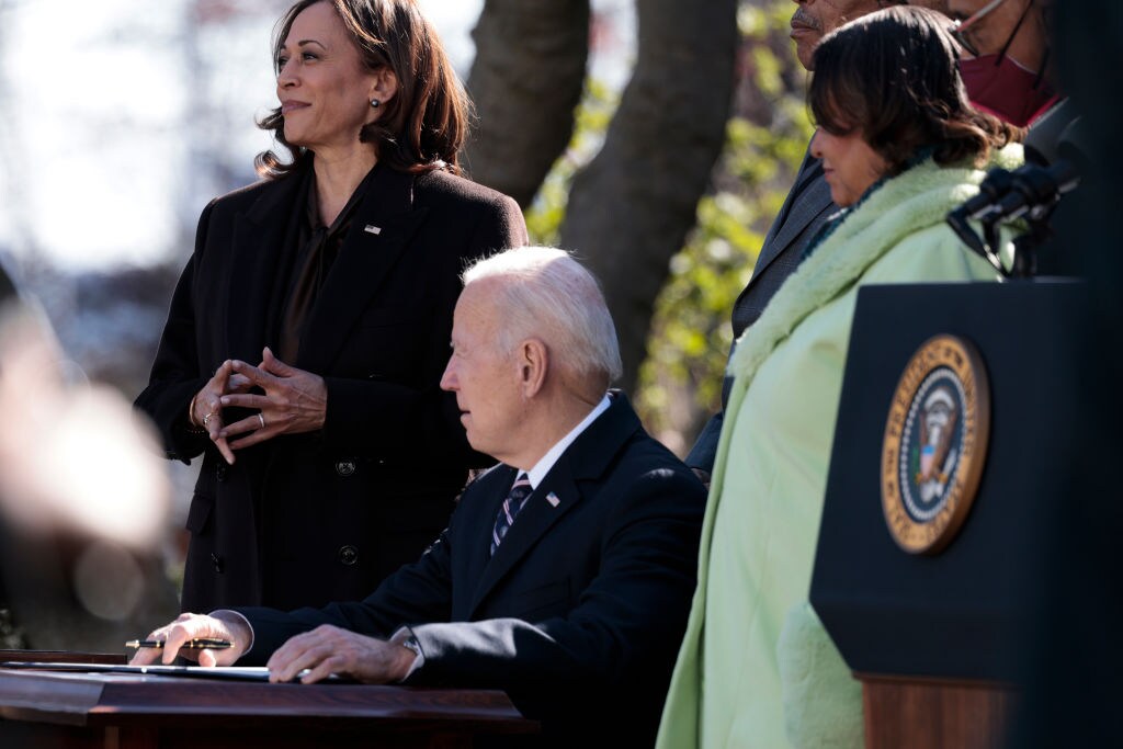 Usa, Biden signs law making lynching a federal crime