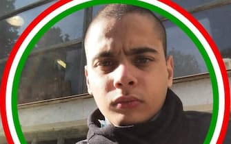 There is the first Italian investigated for having gone to fight in Ukraine with the resistance.  Kevin Chiappalone is a 19-year-old Genoese, a sympathizer of the far-right movement CasaPound.  Deputy Prosecutor Marco Zocco of the Genoese District Anti-Mafia and Counter-Terrorism Directorate accuses him of being a mercenary enlisted in the Ukrainian International Brigade and faces a sentence of two to seven years.  The Digos investigation started after the young man's statements to the weekly Panorama in which he announced that he wanted to leave to defend Ukraine after hearing Putin talking about 