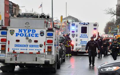 Attentato NY, spari in metro a Brooklyn: nessun ordigno esplosivo
