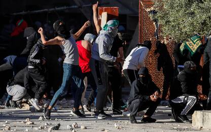 Gerusalemme, scontri sulla Spianata delle Moschee: almeno 150 feriti