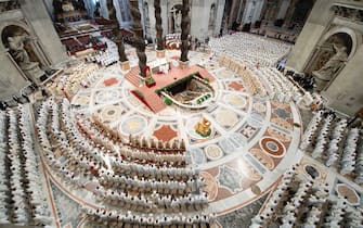 Pope Francis entered St. Peter's Basilica where this morning, on Holy Thursday, he presided over the Chrism Mass, a liturgy that is celebrated on this day in all Catholic Churches, Rome, April 14, 2022. ANSA / US VATICAN / VATICAN MEDIA