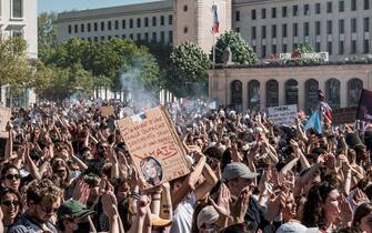 Several thousand people have demonstrated in the streets of Lyon to 