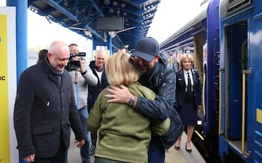 epa09898360 A handout photo made available by the European Council shows European Council President Charles Michel (C-R) is welcomed by Olga Stefanishyna (C-L), Ukrainian deputy prime minister for European affairs and Euro-Atlantic integration, after disembarking from a train in Kyiv (Kiev), Ukraine, 20 April 2022. Michel travelled to Kyiv and is expected to meet Ukrainian president Zelensky later in the day.  EPA/Dario Pignatelli HANDOUT  HANDOUT EDITORIAL USE ONLY/NO SALES