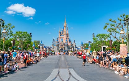 Florida, governatore revoca privilegi fiscali a Disney: ecco perché