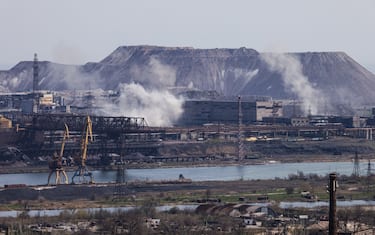 DONETSK REGION, UKRANIE - APRIL 24, 2022: A view of the premises of Azovstal Iron and Steel Works in the embattled city of Mariupol. With tension escalating in Donbass in February, the Russian Armed Forces launched a special military operation in Ukraine in response to appeals for help from the Donetsk and Lugansk People's Republics. Peter Kovalev/TASS/Sipa USA