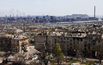 DONETSK REGION, UKRANIE - APRIL 24, 2022: A distant view of the premises of Azovstal Iron and Steel Works in the embattled city of Mariupol. With tension escalating in Donbass in February, the Russian Armed Forces launched a special military operation in Ukraine in response to appeals for help from the Donetsk and Lugansk People's Republics. Peter Kovalev/TASS/Sipa USA