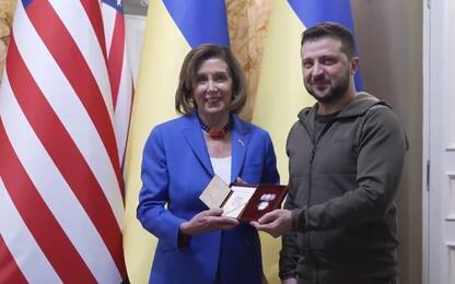 Ucraina, Nancy Pelosi a Kiev per incontrare Zelensky