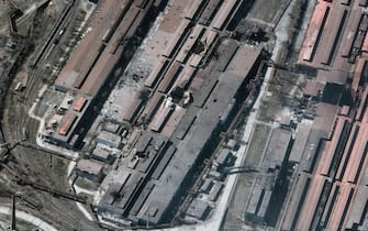 epa09843365 A handout satellite image made available by Maxar Technologies shows damaged Azovstal Metallurgical Factory buildings, in Mariupol, Ukraine, 22 March 2022. Russian troops entered Ukraine on 24 February prompting the country's president to declare martial law and triggering a series of announcements by Western countries to impose severe economic sanctions on Russia.  EPA/MAXAR TECHNOLOGIES HANDOUT -- MANDATORY CREDIT: SATELLITE IMAGE 2022 MAXAR TECHNOLOGIES -- THE WATERMARK MAY NOT BE REMOVED/CROPPED -- HANDOUT EDITORIAL USE ONLY/NO SALES