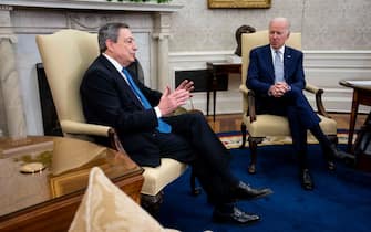 President Biden meets with Prime Minister Mario Draghi of Italy in the Oval Office, Tuesday, May 10, 2022. (Photo by Doug Mills / The New York Times)