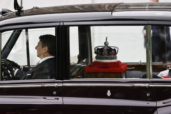 BRITAIN ROYALTY PARLIAMENT epa09937787 The Imperial State Crown is returned after the State Opening of Parliament in the House of Lords at the Palace of Westminster, London, Britain, 10 May 2022. Britain's Charles, The Prince of Wales, is representing the Queen who will be absent for the first time in over fifty years. Buckingham Palace announced that for the first time since 1963 Queen Elizabeth II would not be delivering the Queen s Speech. The UK government are set to introduce 38 new laws including the controversial Public Order Act. EPA/TOLGA AKMEN