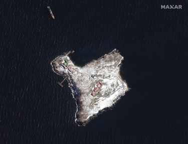 RUSSIANS INVADE UKRAINE -- MARCH 13, 2022:  08 Maxar satellite image of Snake Island AFTER invasion.  13march2022_wv2.   Please use: Satellite image (c) 2022 Maxar Technologies.