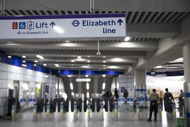 Metro di Londra, la nuova Elizabeth Line sarà inaugurata il 24 maggio