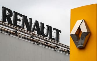 epa09848677 The Renault Group logo on the carmakerÃ¢Â?Â?s plant in Moscow, Russia, 25 March 2022. The Renault Group has announced that it is suspending the operation of its plant in Moscow. CJSC Renault Russia was created in 1998 as a joint venture between Renault and the Moscow government and subsequently bought out completely by the French by the end of 2012. The company produced crossovers Renault Duster, Renault Kaptur, Nissan Terrano, and coupe-crossover Renault Arkana.  EPA/YURI KOCHETKOV