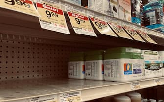 epa09943551 Infant formula sits on a shelf in a grocery store in Round Lake Beach, Illinois, USA, 12 May 2022. The US is facing a shortage of formula after contamination forced baby formula manufacturer Abbott Nutrition to stop production of several brands of formula in February after two infant deaths led to consumer complaints.  EPA/TANNEN MAURY