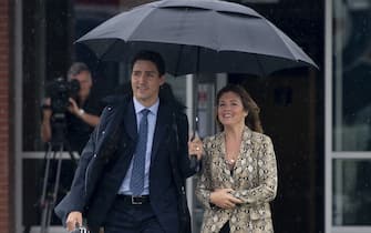 June 26, 2019 - Ottawa, on, Canada - Canadian Prime Minister Justin Trudeau and his wife Sophie Gregoire Trudeau board the government plane as they depart for the G20 in Japan, on Wednesday June 26, 2019 in Ottawa. (Credit Image: Â© Adrian Wyld/The Canadian Press via ZUMA Press)