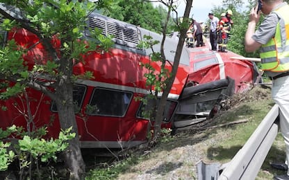 Germania, incidente ferroviario: almeno 4 morti e decine di feriti