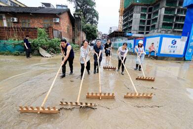 Cina, piogge e inondazioni: decine di morti e migliaia di evacuati