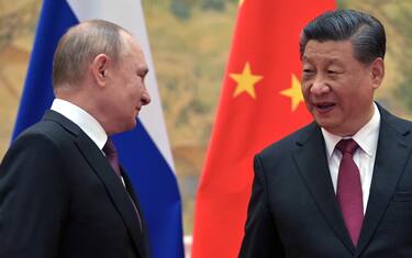 Russian President Vladimir Putin (L) and Chinese President Xi Jinping (R) meet in Beijing, China, 04 February 2022. ANSA/ALEXEI DRUZHININ / KREMLIN / SPUTNIK / POOL MANDATORY CREDIT