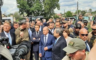 French President Emmanuel Macron (L)  with Italian Prime Minister Mario Draghi (R) and German Chancellor Olaf Scholz (C)  during their visit in Irpin Ukraine, 16 June 2022.
ANSA/Laurence Figà-Talamanca