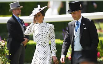 epa10018342 Britain's Prince William, Duke of Cambridge (R) and Catherine, Duchess of Cambridge arrive on day four of Royal Ascot, in Ascot, Britain, 17 June 2022. Royal Ascot is Britain's most valuable horse race meeting and social event, running daily from 14 to 18 June 2022. Britain's Queen is not expected to attend the event due to on-going mobility issues.  EPA / NEIL HALL
