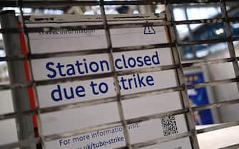 Sciopero trasporti in Uk, cancelli chiusi nelle stazioni