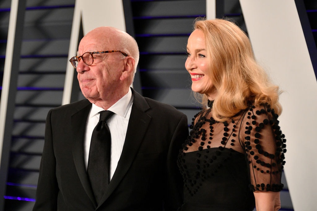 BEVERLY HILLS, CA - FEBRUARY 24:  Rupert Murdoch (L) and Jerry Hall attend the 2019 Vanity Fair Oscar Party hosted by Radhika Jones at Wallis Annenberg Center for the Performing Arts on February 24, 2019 in Beverly Hills, California.  (Photo by Dia Dipasupil/Getty Images)