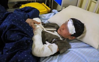 epa10027426 An injured victim of the earthquake receives treatment at a hospital in Paktia, Afghanistan, 22 June 2022. More than 1,000 people were killed and over 1,500 others injured after a 5.9 magnitude earthquake hit eastern Afghanistan before dawn on 22 June, Afghanistan's state-run Bakhtar News Agency reported. According to authorities the death toll is likely to rise.  EPA/STRINGER -- BEST QUALITY AVAILABLE --