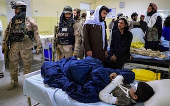 epa10027421 An injured victim of the earthquake receives treatment at a hospital in Paktia, Afghanistan, 22 June 2022. More than 1,000 people were killed and over 1,500 others injured after a 5.9 magnitude earthquake hit eastern Afghanistan before dawn on 22 June, Afghanistan's state-run Bakhtar News Agency reported.  According to authorities the death toll is likely to rise.  EPA / STRINGER - BEST QUALITY AVAILABLE -