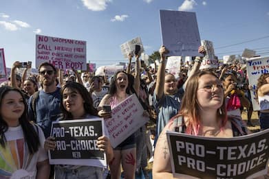 Usa, divieto di aborto sospeso da tribunale del Texas