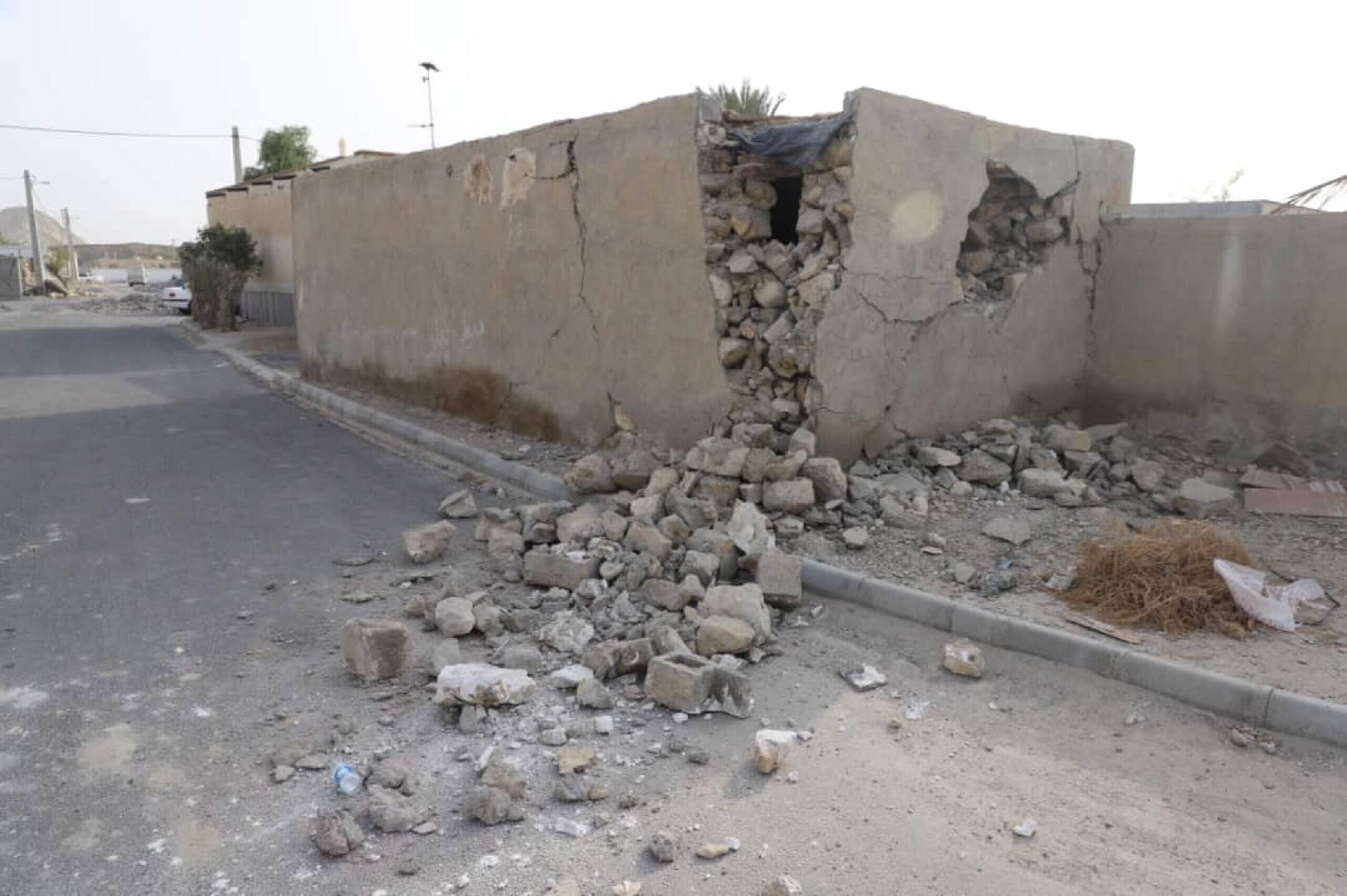 Una testimonianza dei danni causati dal terremoto in Iran